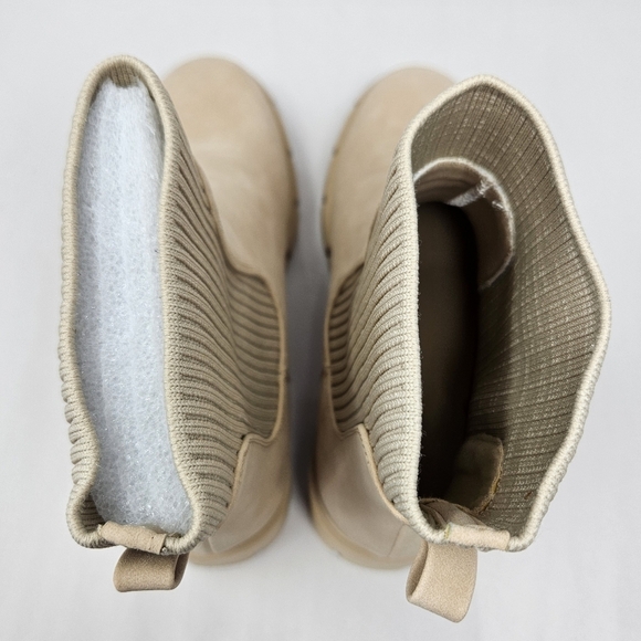 ZBY Ankle Boots Womens Sz 8 Beige Faux Suede Sock Pull On Chunky Sole Winter - Picture 9 of 9